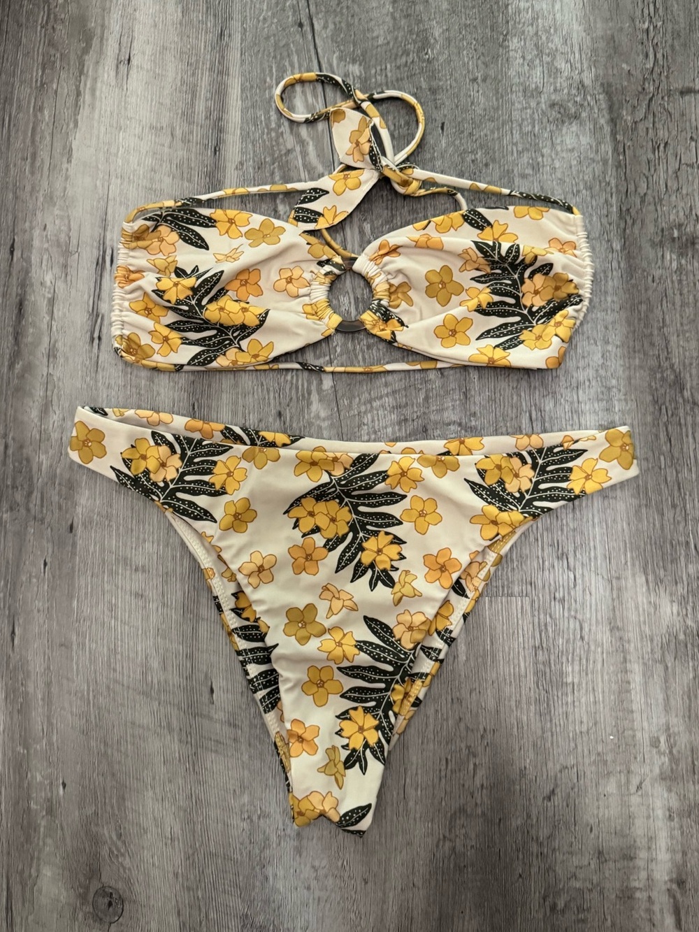 Benoa swim large puakenikeni set